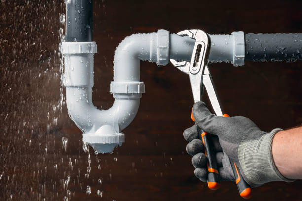 Professional Drain Cleaning technician working in Lyndhurst, VA